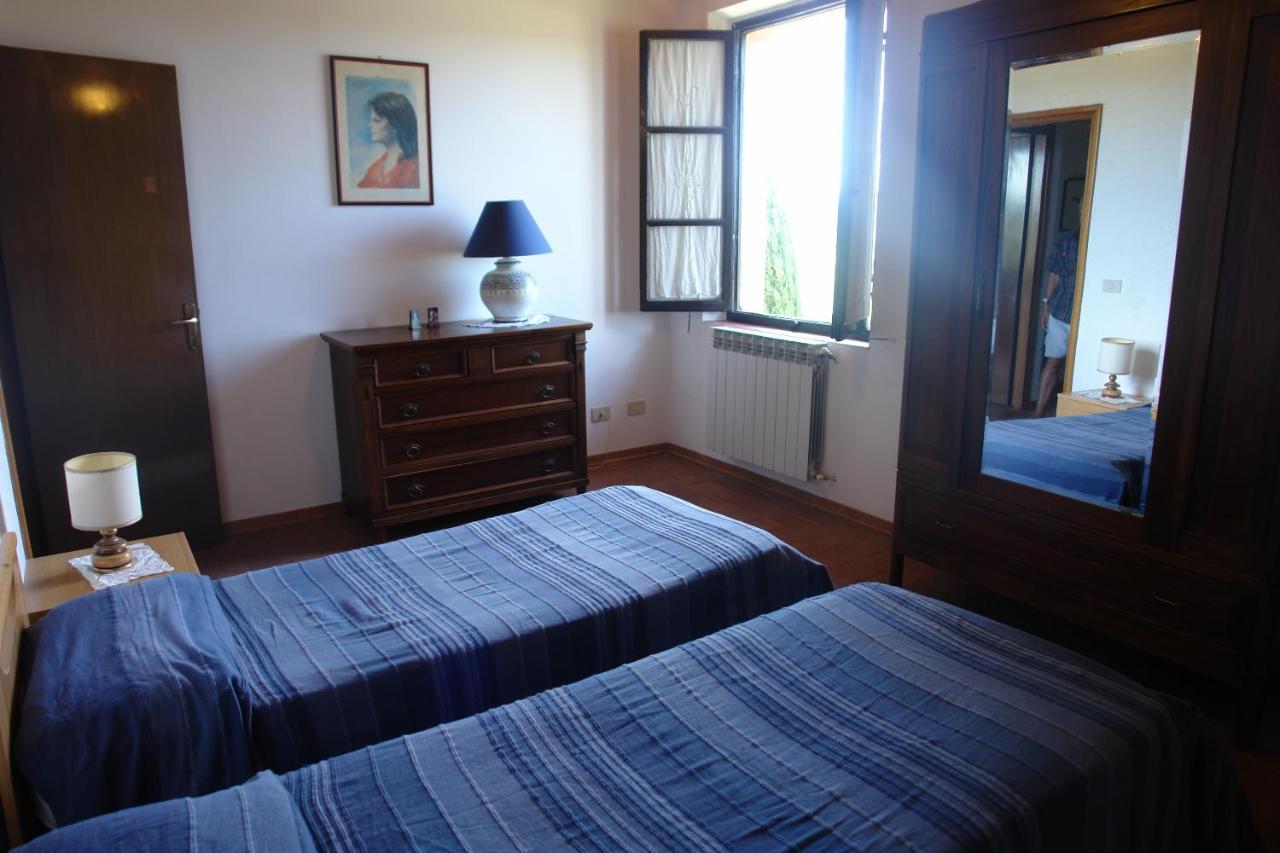 Ginestra Apartment Поджибонси Екстериор снимка